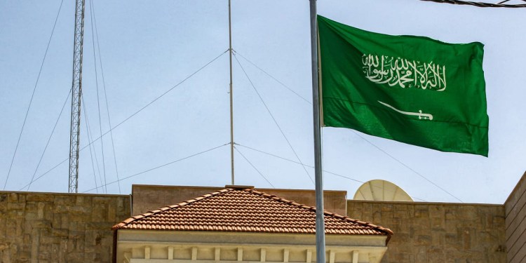 السعودية تنفي زيارة رئيس المخابرات لدمشق